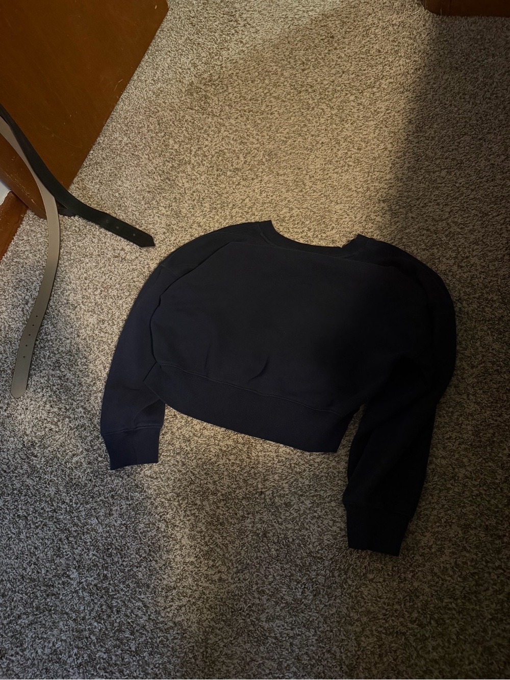 wild fable Cropped Navy Crewneck Sweatshirt